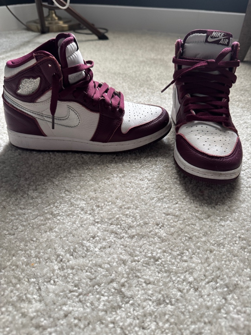 Nike Air Jordan 1 High-Top Sneakers in Burgundy and White 5.5y